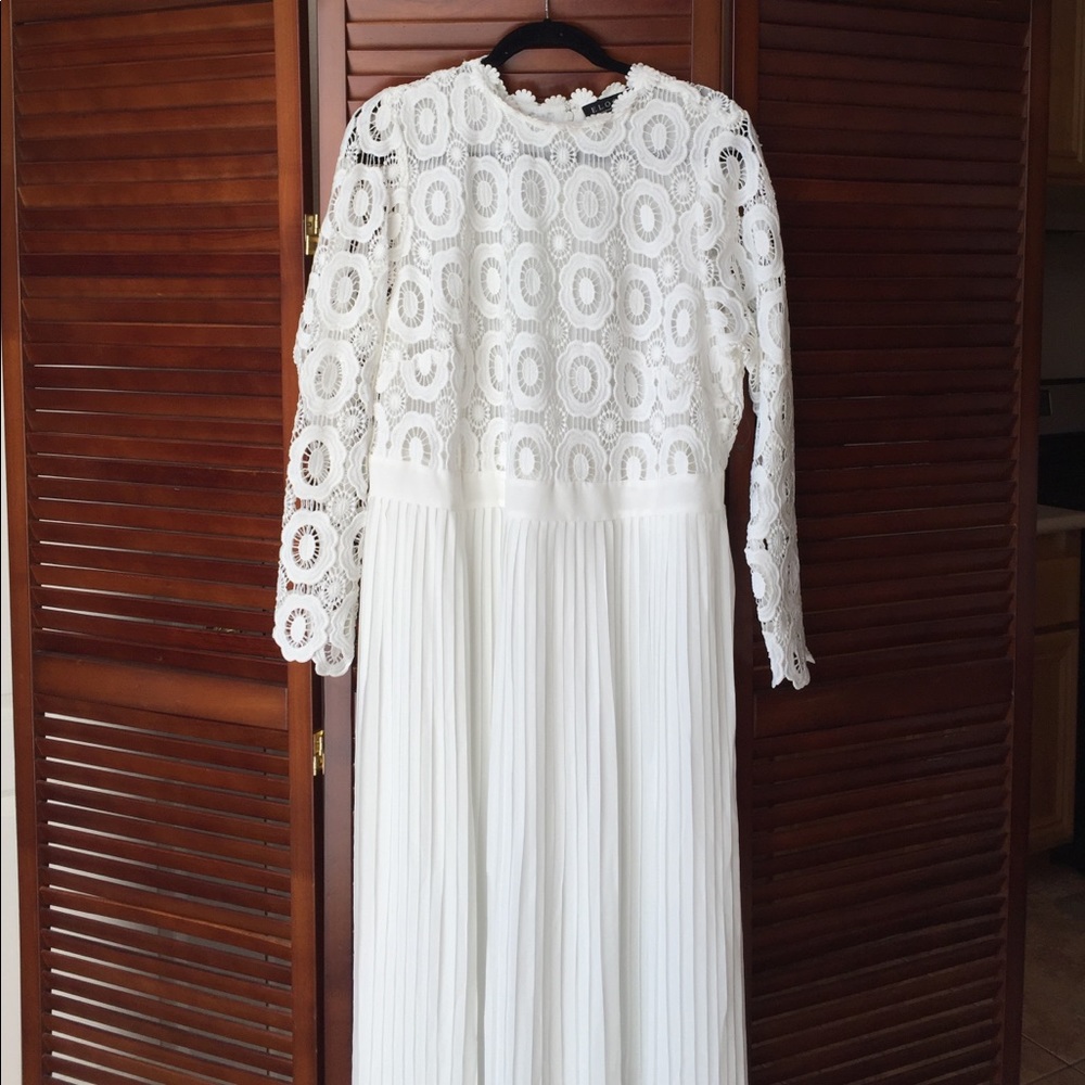 Plus size white lace and pleat dress