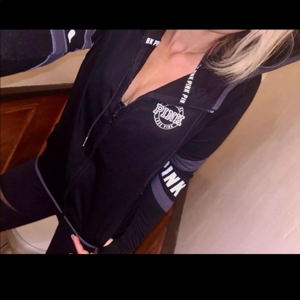 NWT ultimate cowlneck XS