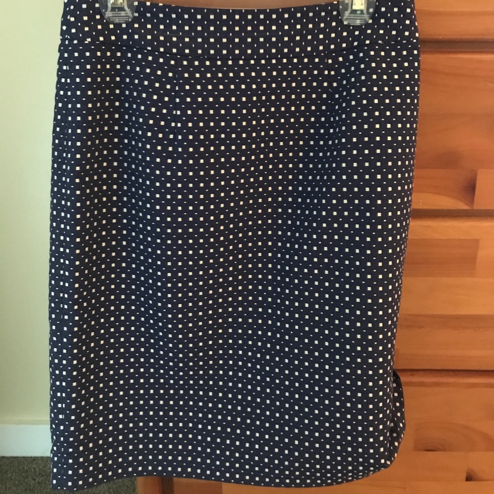 Navy pattern midi skirt