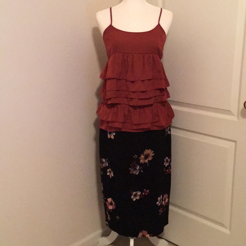 Who What Wear Target Tiered Ruffle Camisole Tank - Picture 6 of 8