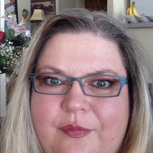 Meet your Posher, Vicki