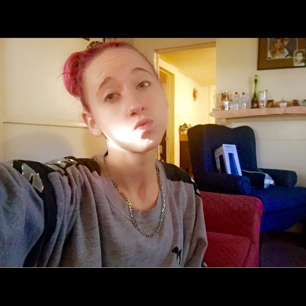 Meet your Posher, Amber