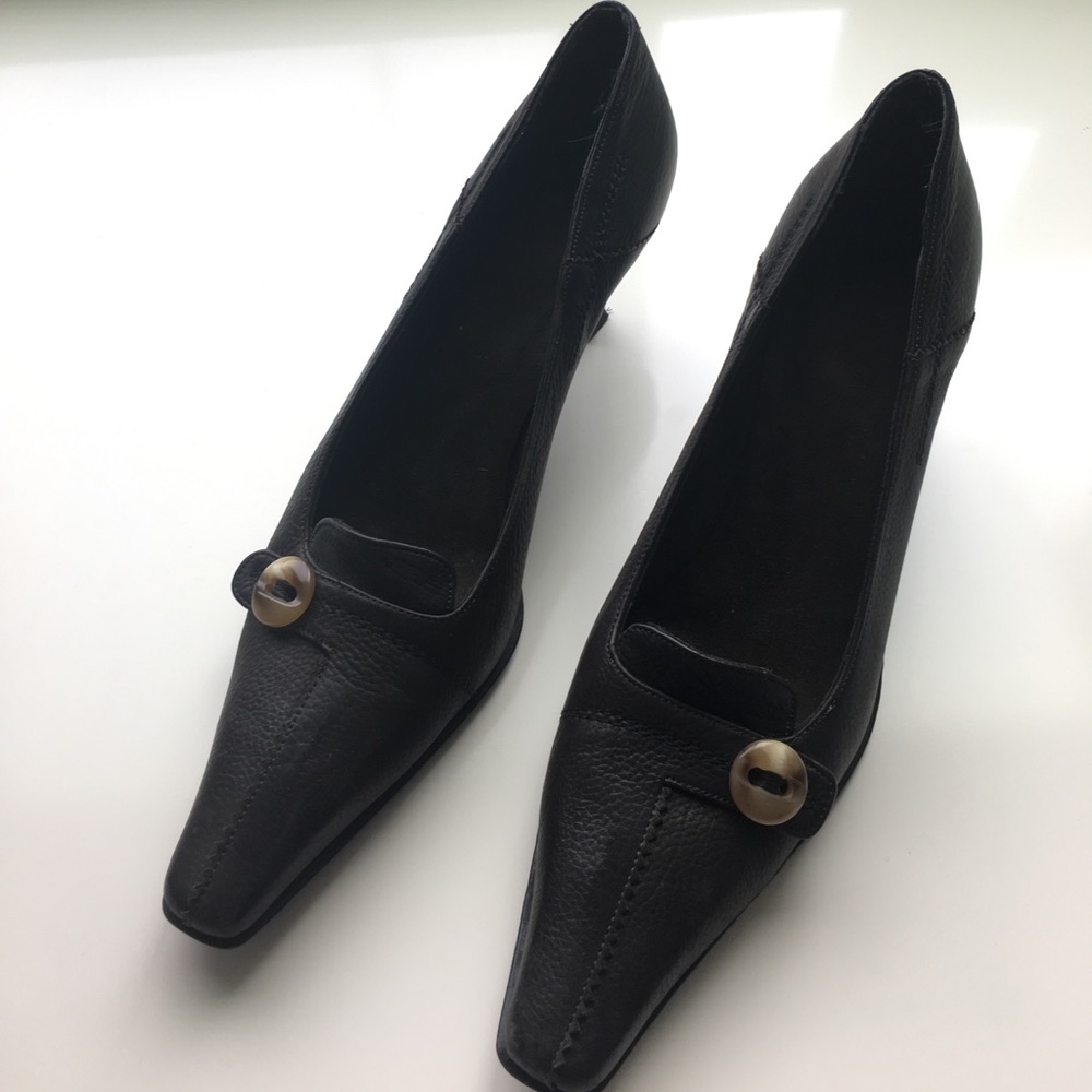 Stuart Weitzman Chocolate Low Heels