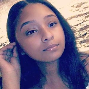 Meet your Posher, Irayanna