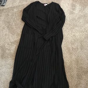 Black LuLaRoe Sarah xs