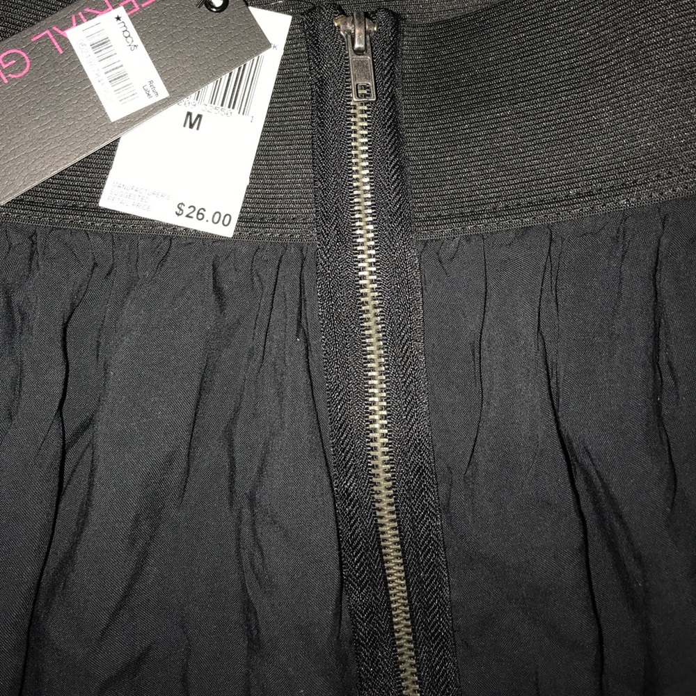 Skirt - Picture 2 of 3