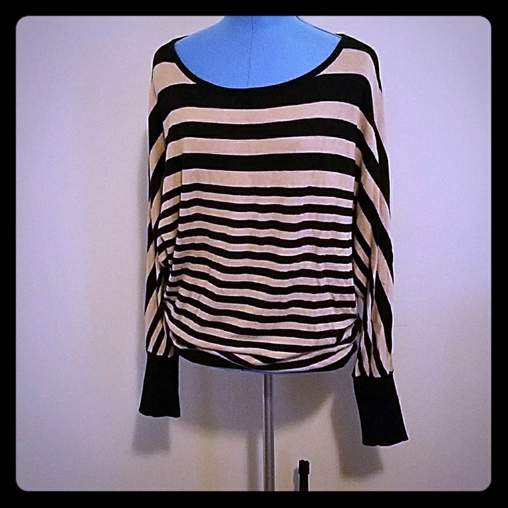 Olivia Sky Black & Tan striped dolman sweater sz M