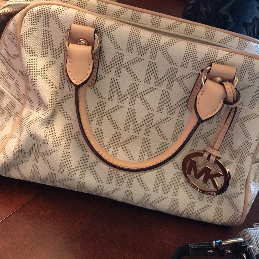 MK purse