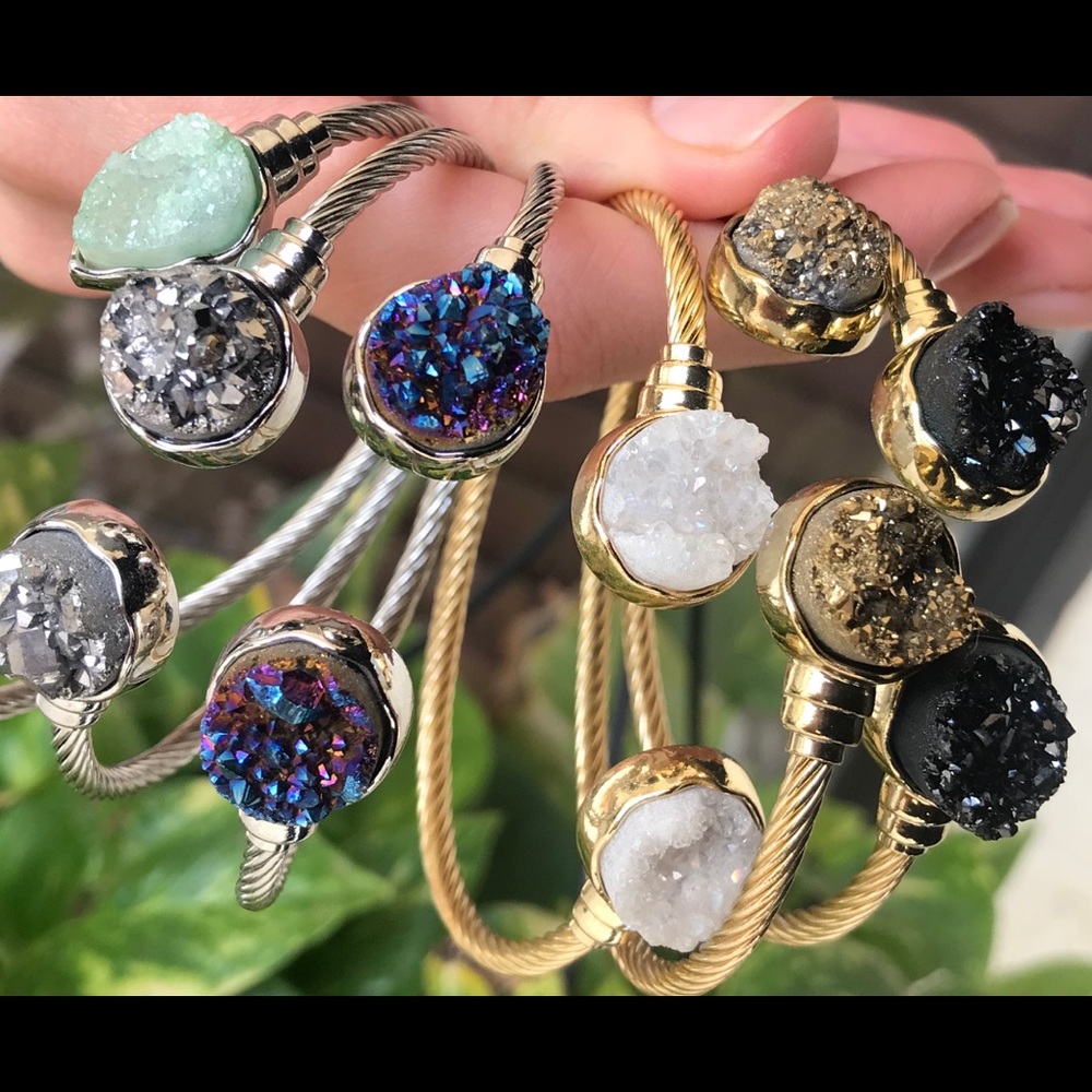 SALE!!! Cable bangle with Natural Druzy Stones