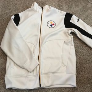 Men’s NFL Steelers hooded sweatshirt. Medium