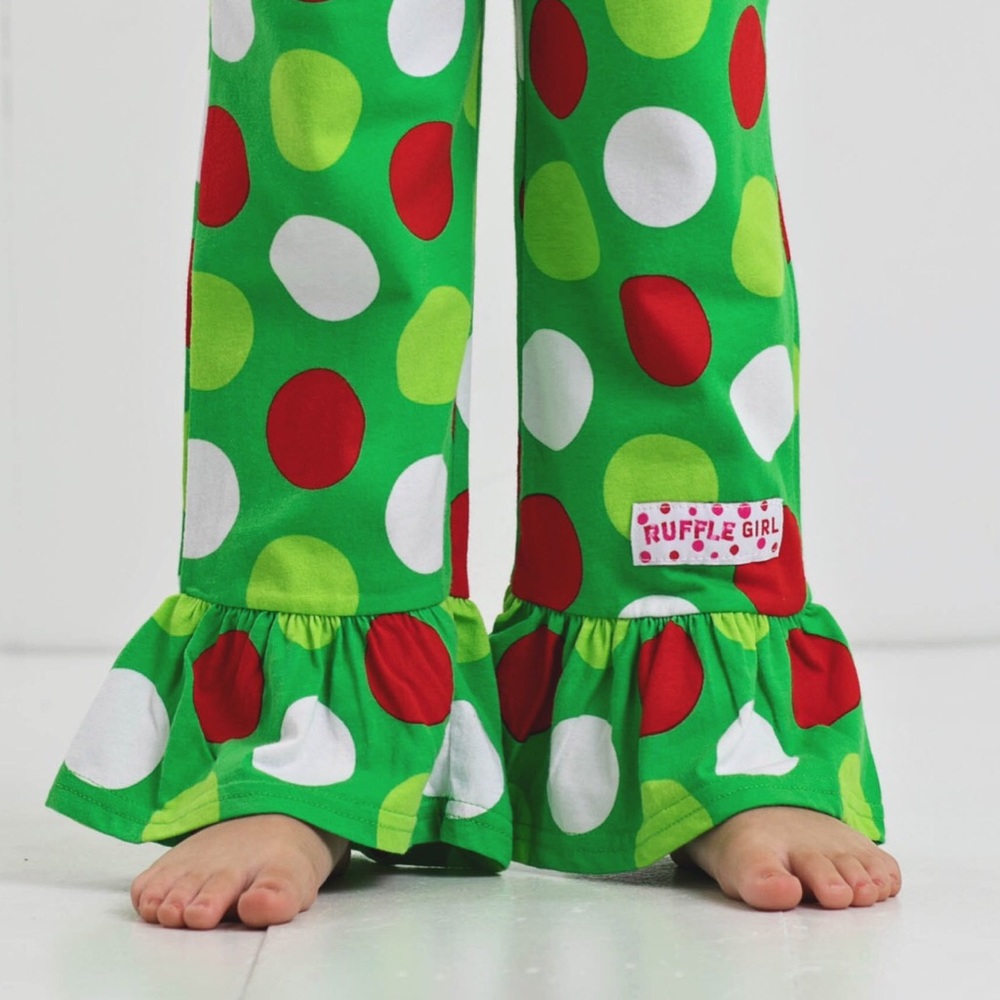 🎄Christmas 🎄Polka Dot Ruffle Pants!