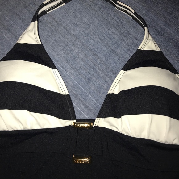Bathing suit - Picture 3 of 3
