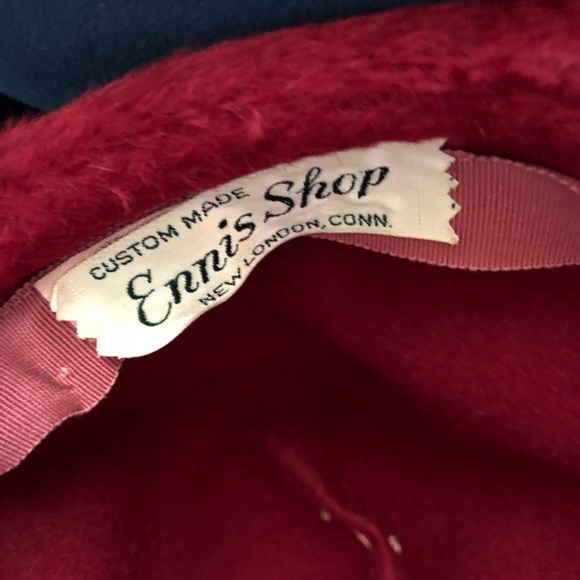 Vintage Molded Cranberry Hat - Picture 6 of 7