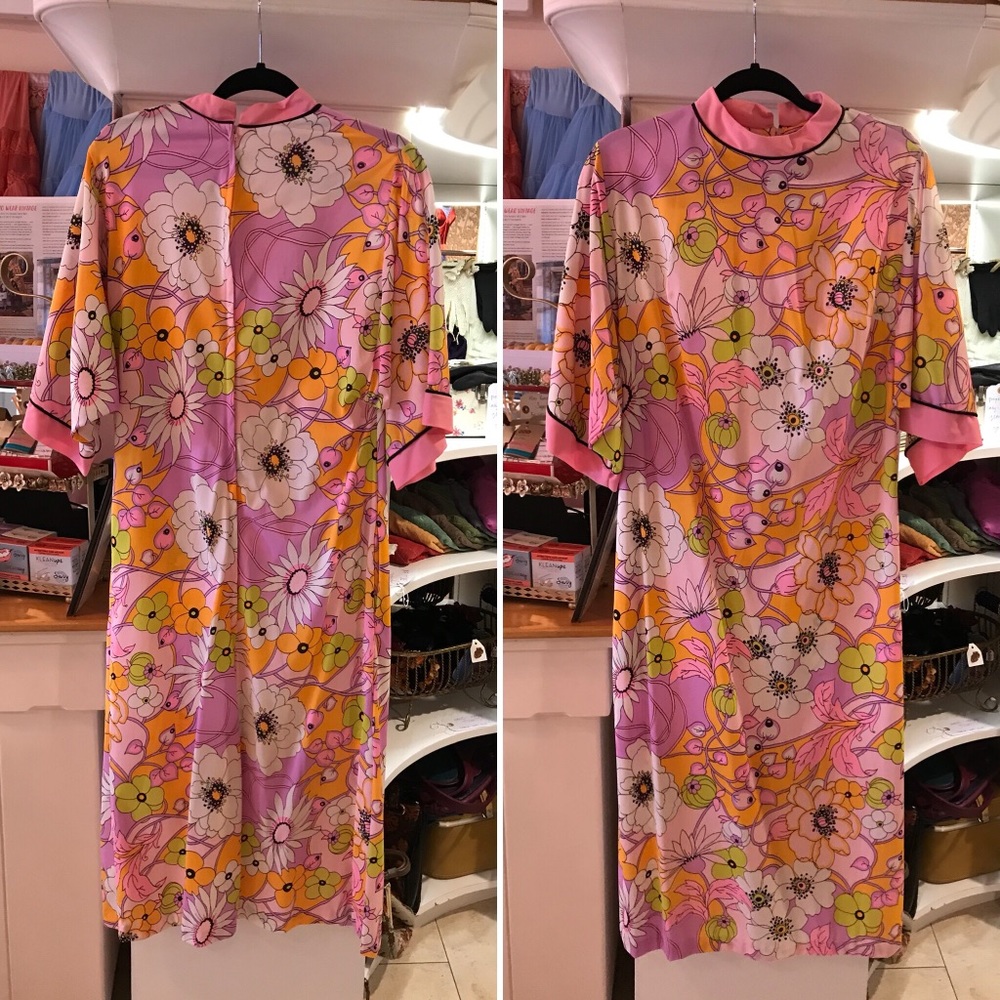 Vintage floral house dress mumu 1970s psychedelic