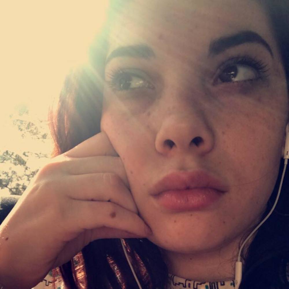 Meet your Posher, Rebeca