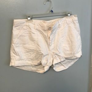 Gap white linen shorts