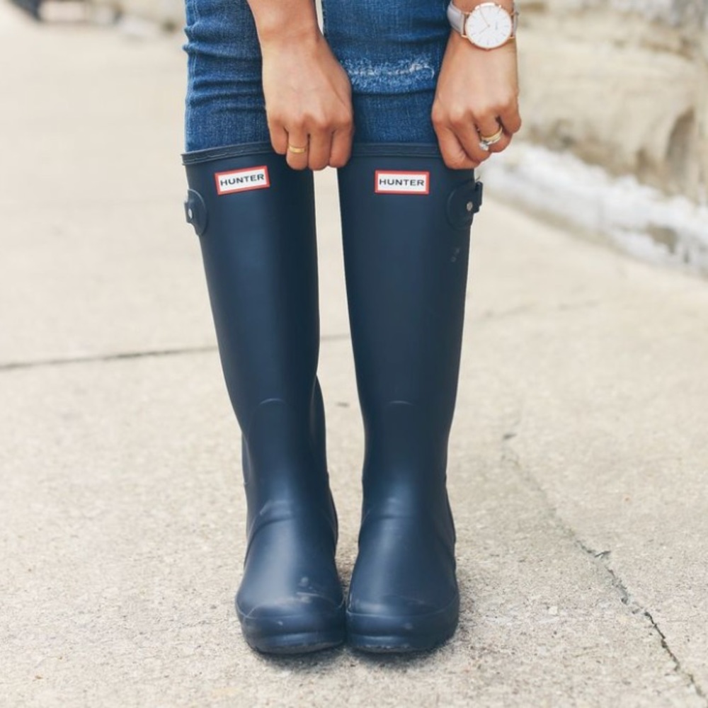 Hunter Boots in Navy