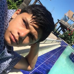 Meet your Posher, Arturo