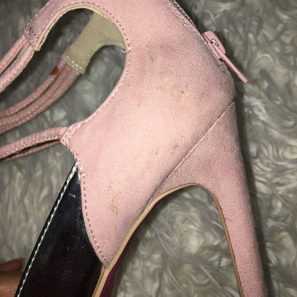 Pink Heels - Picture 4 of 6