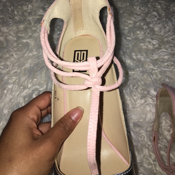 Pink Heels - Picture 6 of 6