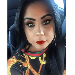 Meet your Posher, Wendy