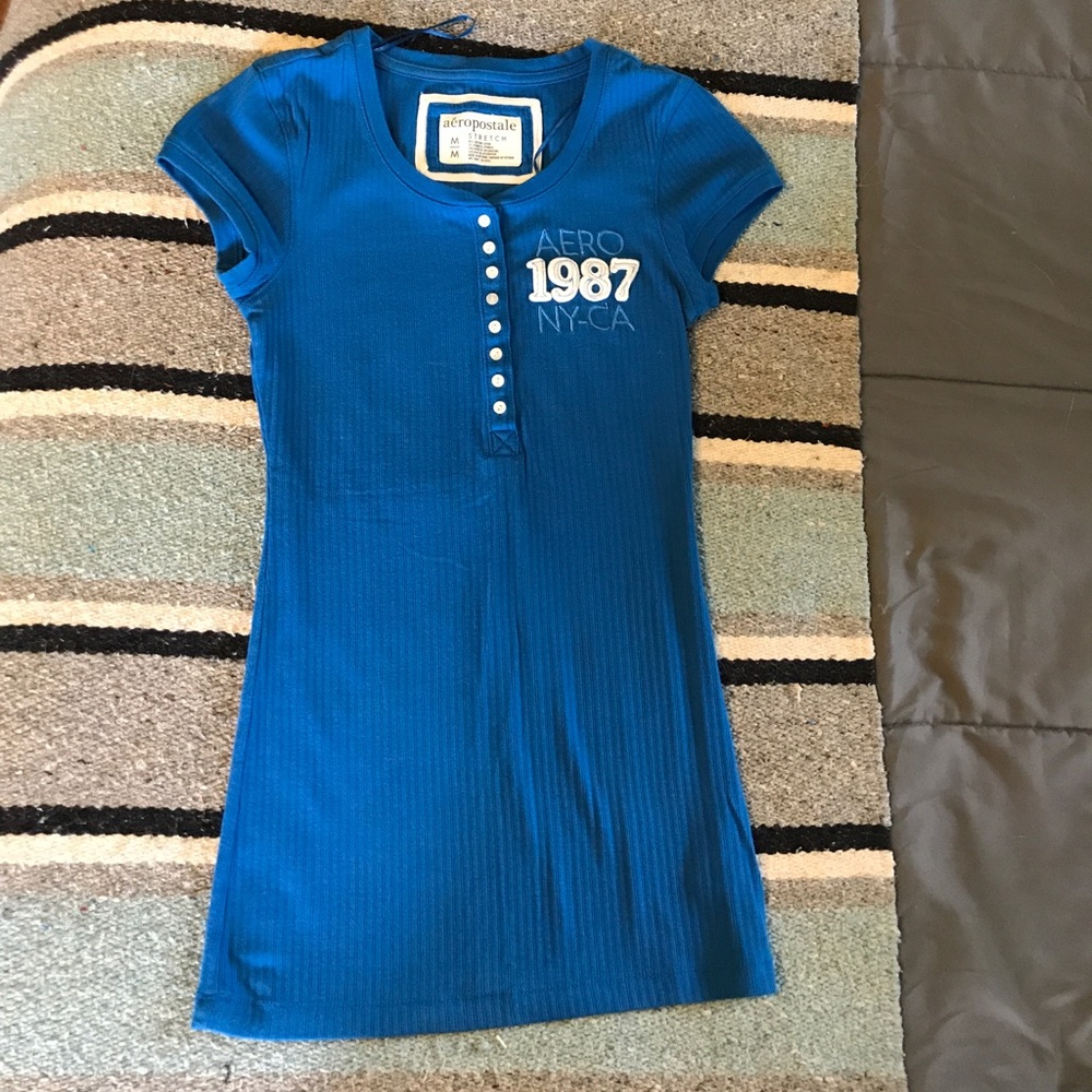 Blue Aéropostale top