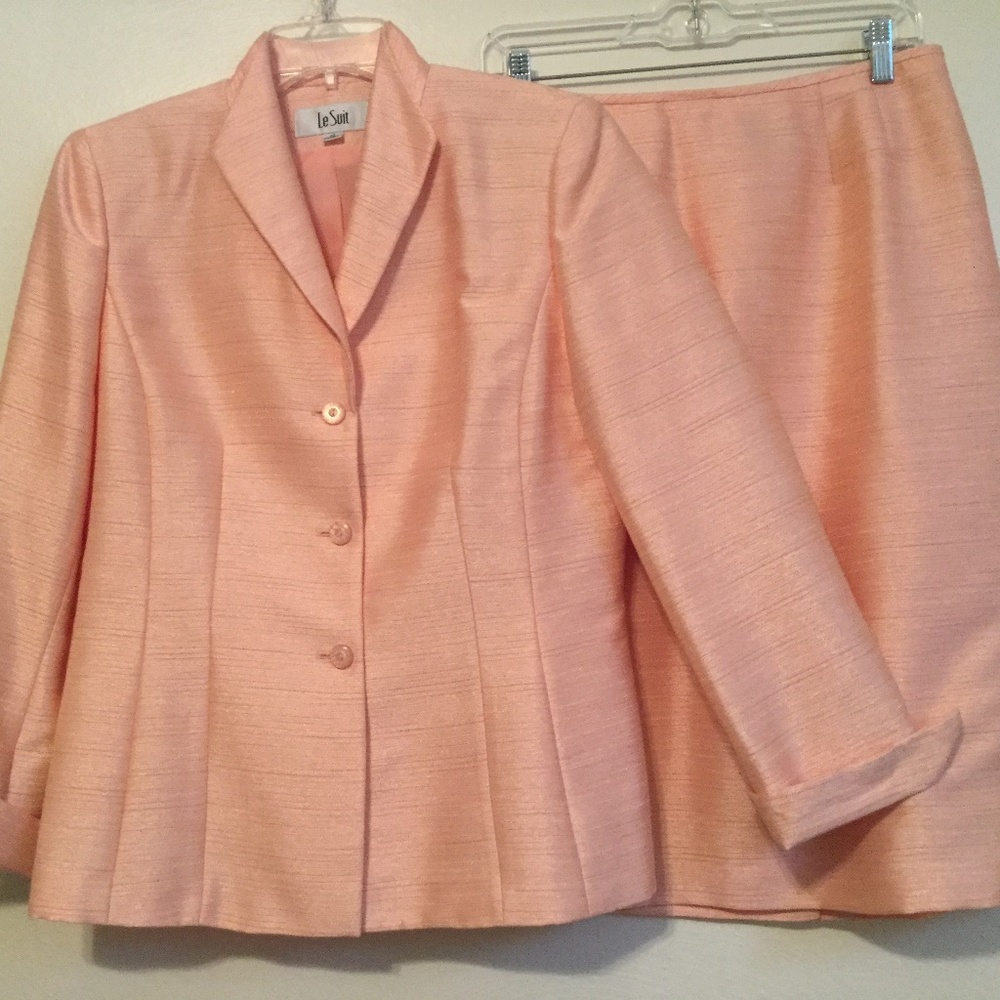 Le Suit classic suit