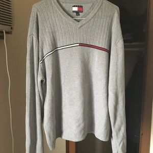 Tommy Hilfiger sweater