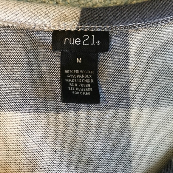 Rue21 long sleeve top - Picture 2 of 2