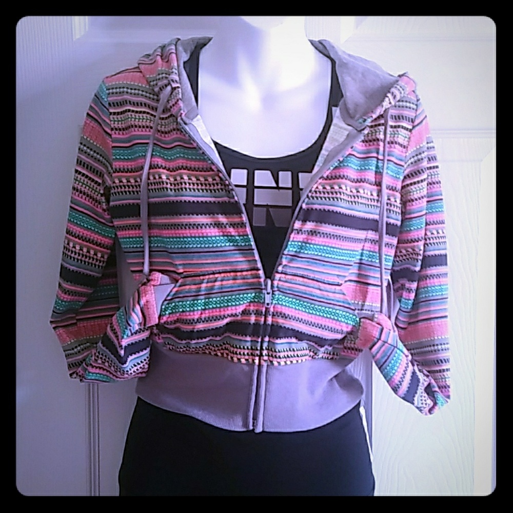 Hooded cropped jacket