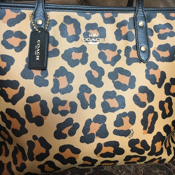 💕Coach set💕 - Picture 2 of 8