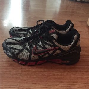 Nike Black, Gray & Red Trail Running Shoes
