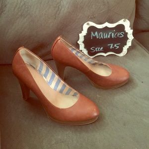 Maurice’s camel pumps