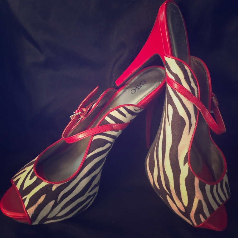 EUC Cato brand heels