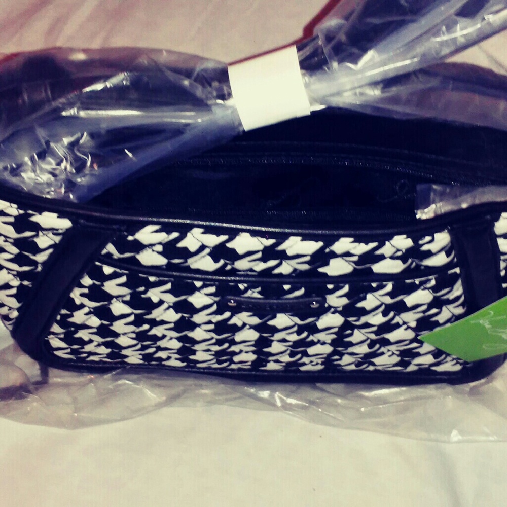 Vera Bradley Trimmed Trapeze Crossbody Houndstooth