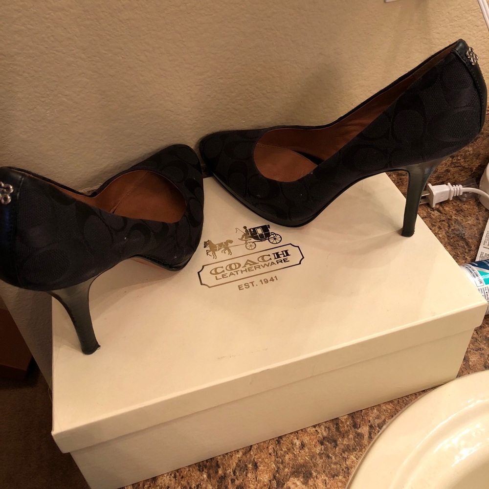 Coach shoes size 8.5 worn a few times
