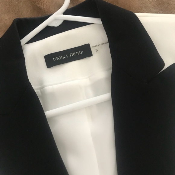 Ivanka Trump Black and white blazer - Picture 5 of 5