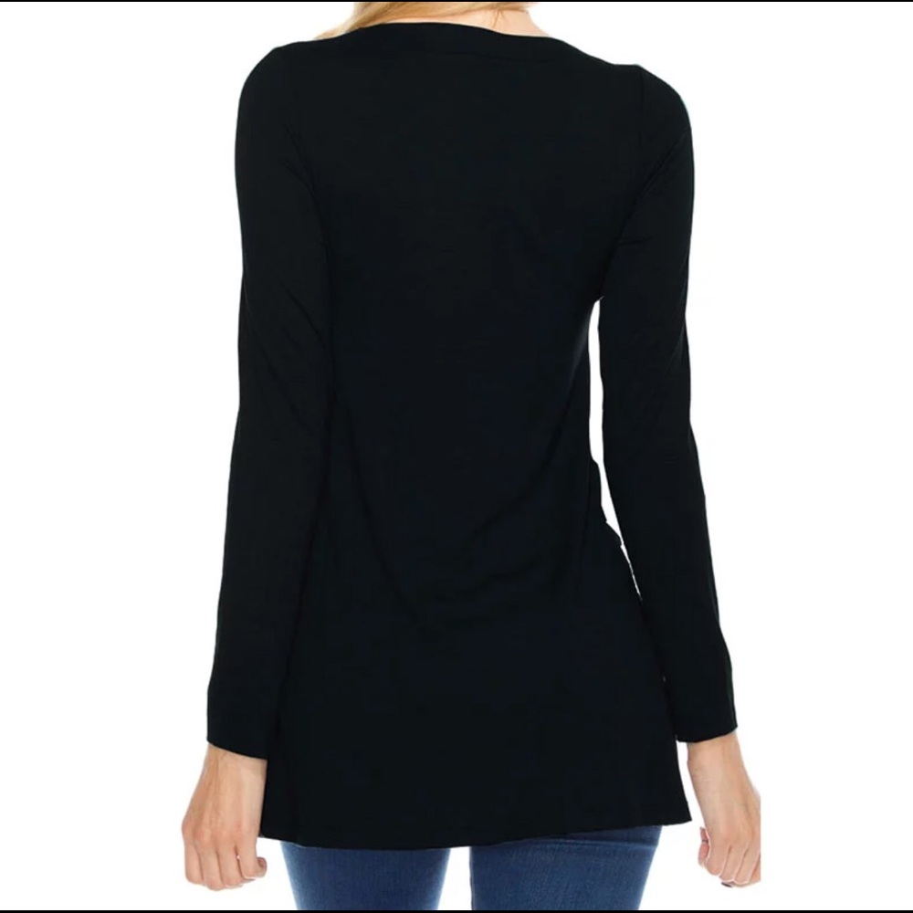 🎉HP🎉New Item Long Sleeved Holiday Top - Picture 2 of 2
