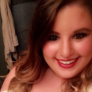 Meet your Posher, Chrystal