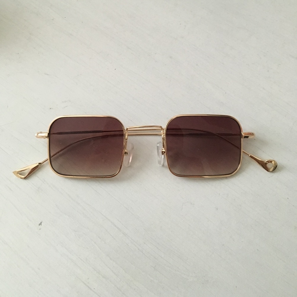Square rounded sunglasses