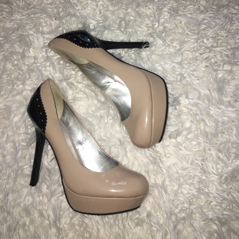 Nude and black platform heel