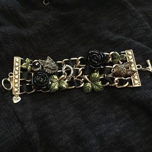 BETSEY JOHNSON FOX DOG WOLF BRACELET