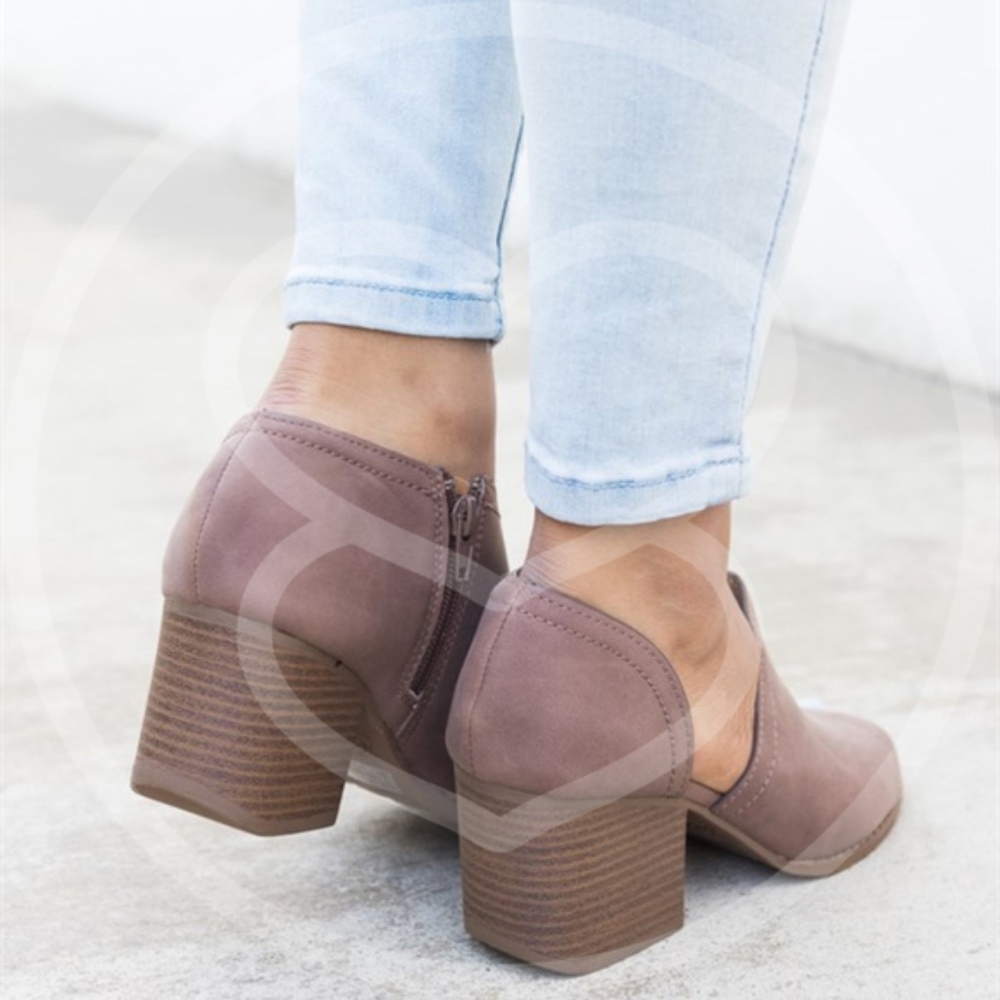 Classic Side Zipper Peep Toe Cut out booties - Picture 3 of 3