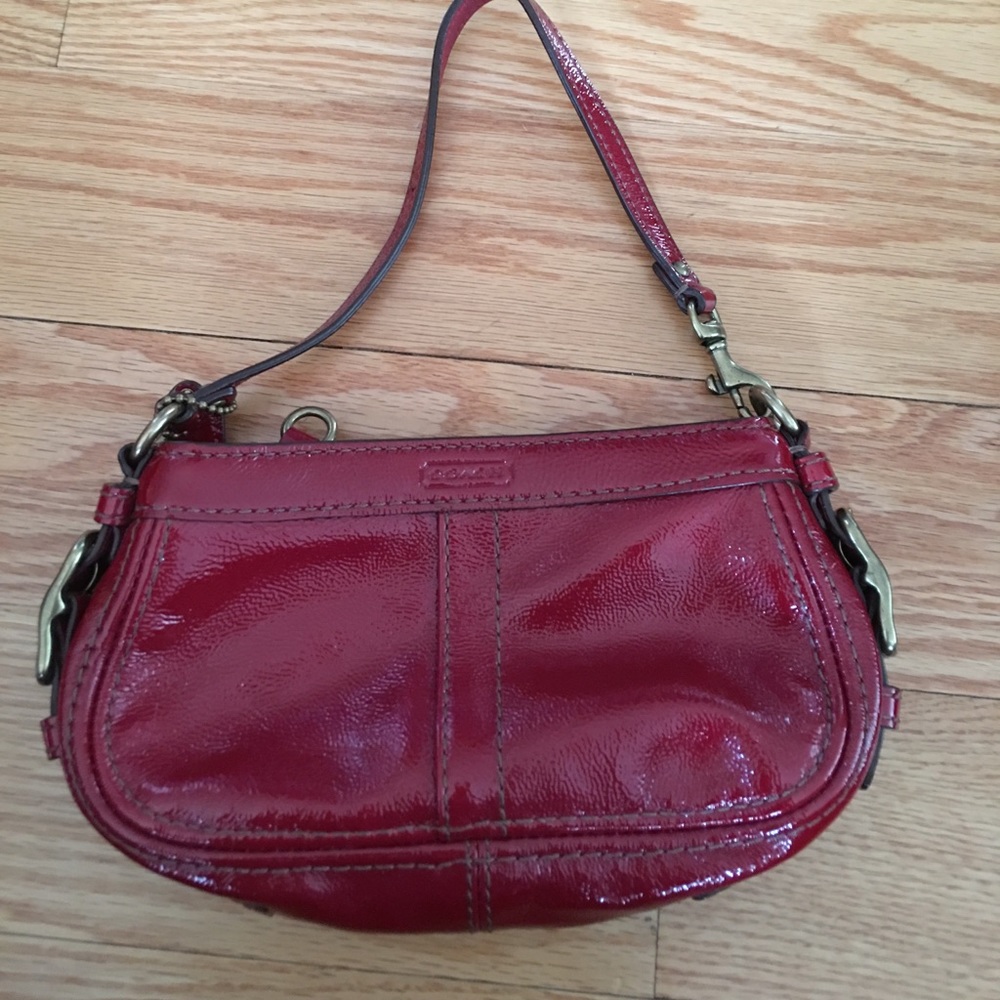 Small Coach purse/wristlet