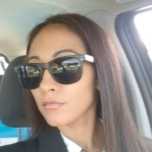 Meet your Posher, Lorna