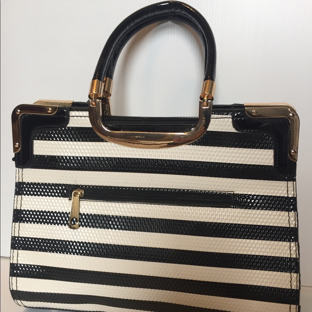 Black & White Purse