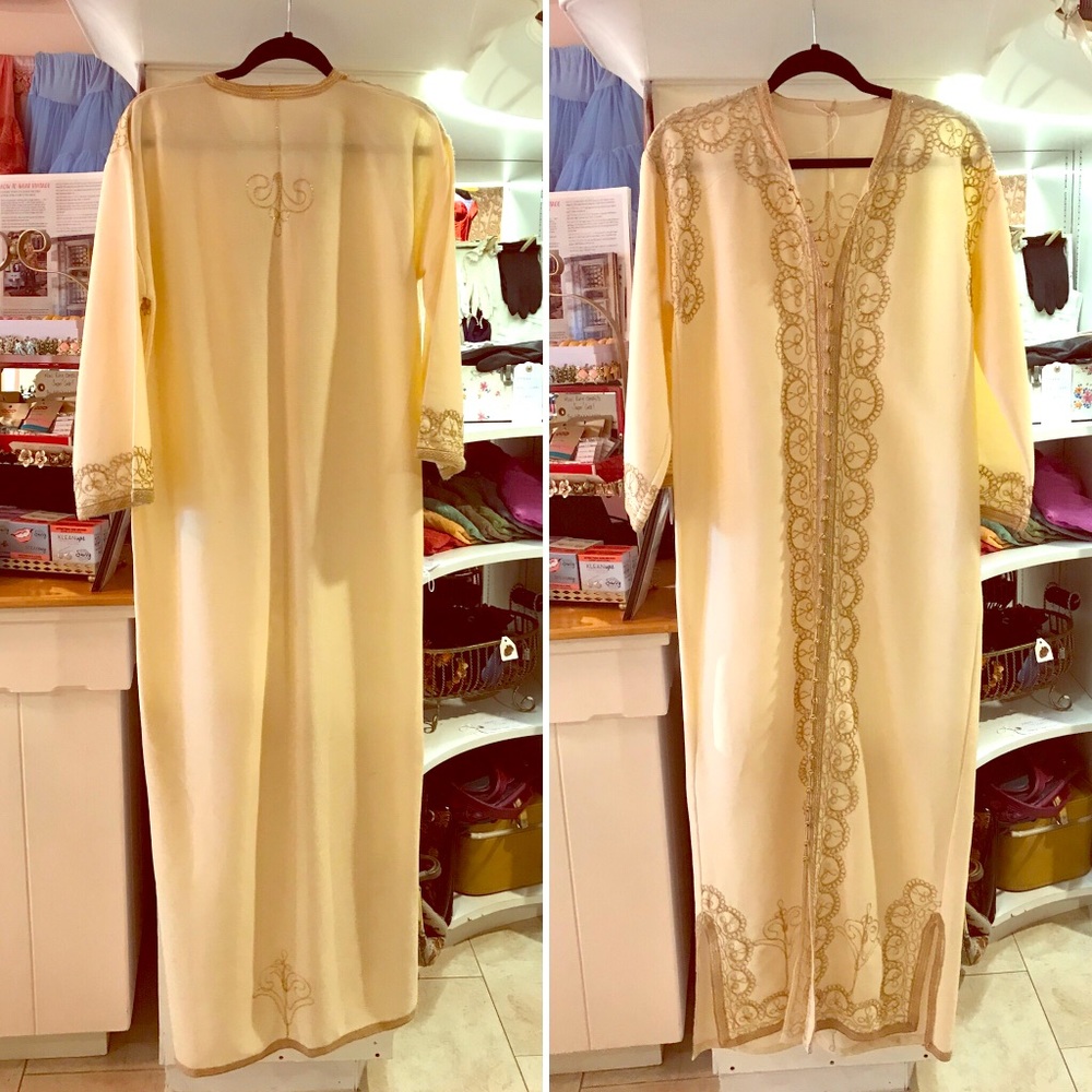 Vintage robe kaftan duster coat embroidered ethnic