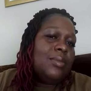 Meet your Posher, Beverly