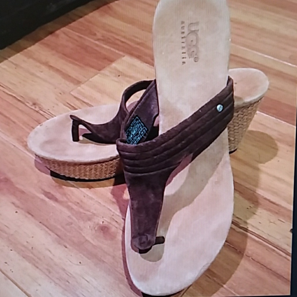 UGG Women's Zamora wedge
