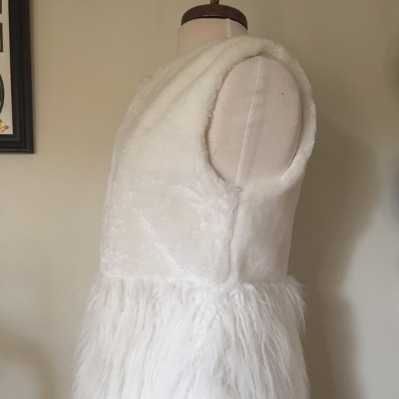 Fashionable & classy vest - Picture 2 of 5